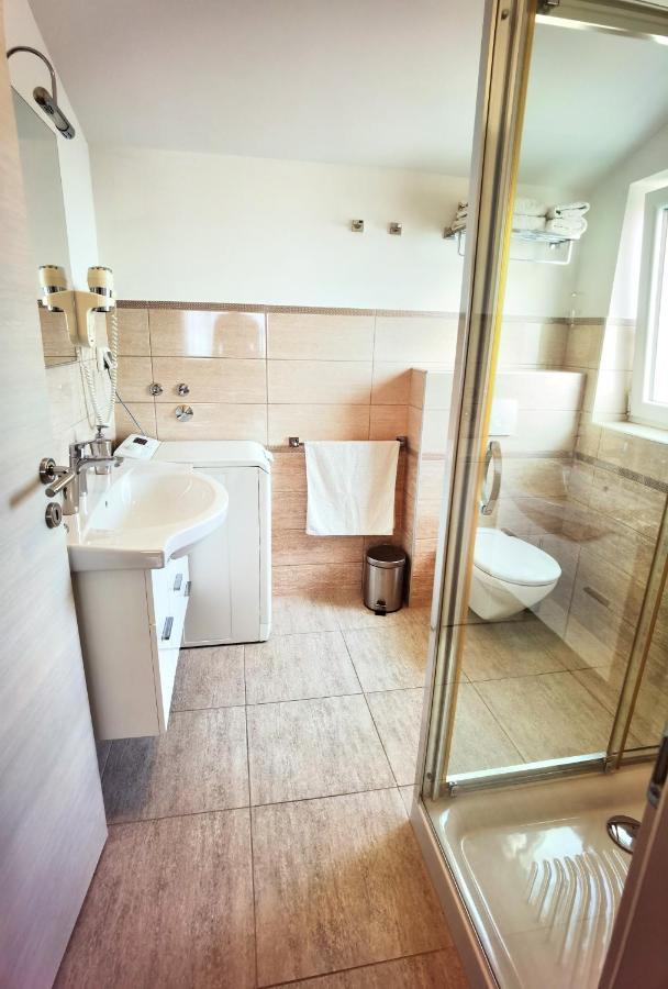 Guesthouse Olei Малинська Екстер'єр фото