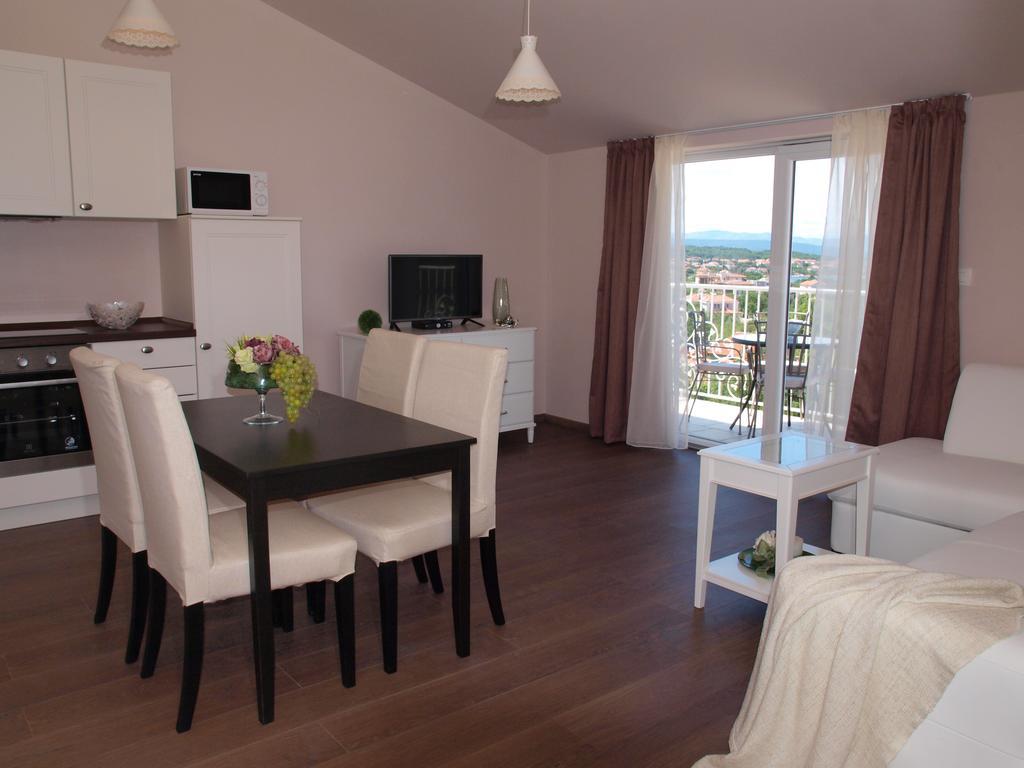Guesthouse Olei Малинська Екстер'єр фото