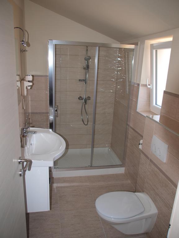 Guesthouse Olei Малинська Екстер'єр фото
